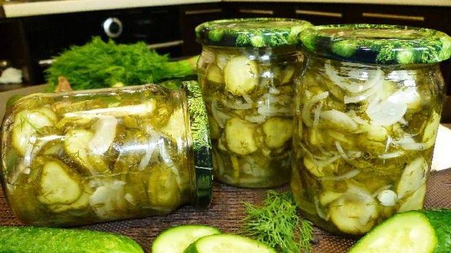 Салат из огурцов на зиму "пальчики оближешь" - самые вкусные и простые рецепты