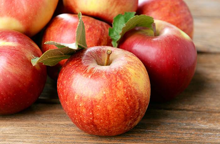 Калорийность зеленых и красных яблок: бжу, ккал 1 шт