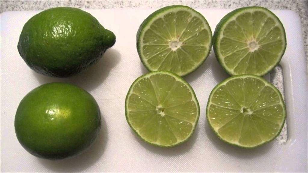 Чем отличается лайм от лимона по свойствам, вкусу и виду, это лимон или нет, что кислее, когда сезон лаймов