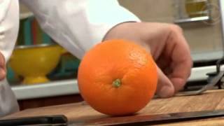 Радуем близких красивой подачей цитрусовых. как почистить апельсин? некоторые секреты и тонкости привычной процедуры