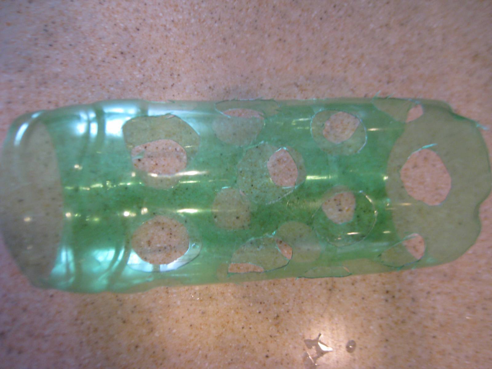 Выращиваем зелёный лук круглый год в пятилитровых пластиковых бутылках