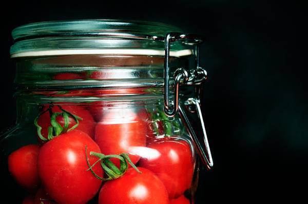 Как хранить помидоры в свежем виде долго и просто: полезные советы