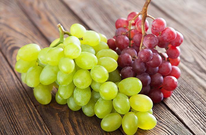 Виноград кишмиш: полезные свойства, витамины, калорийность, количество сахара. чем полезен виноград кишмиш для беременных, повышает ли он сахар в крови?