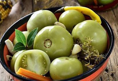 Как приготовить нежную икру из зеленых помидор на зиму: рецепт заготовки с фото