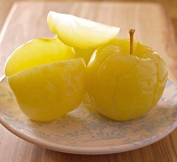 Сушеные яблоки: польза и вред для здоровья, рецепты